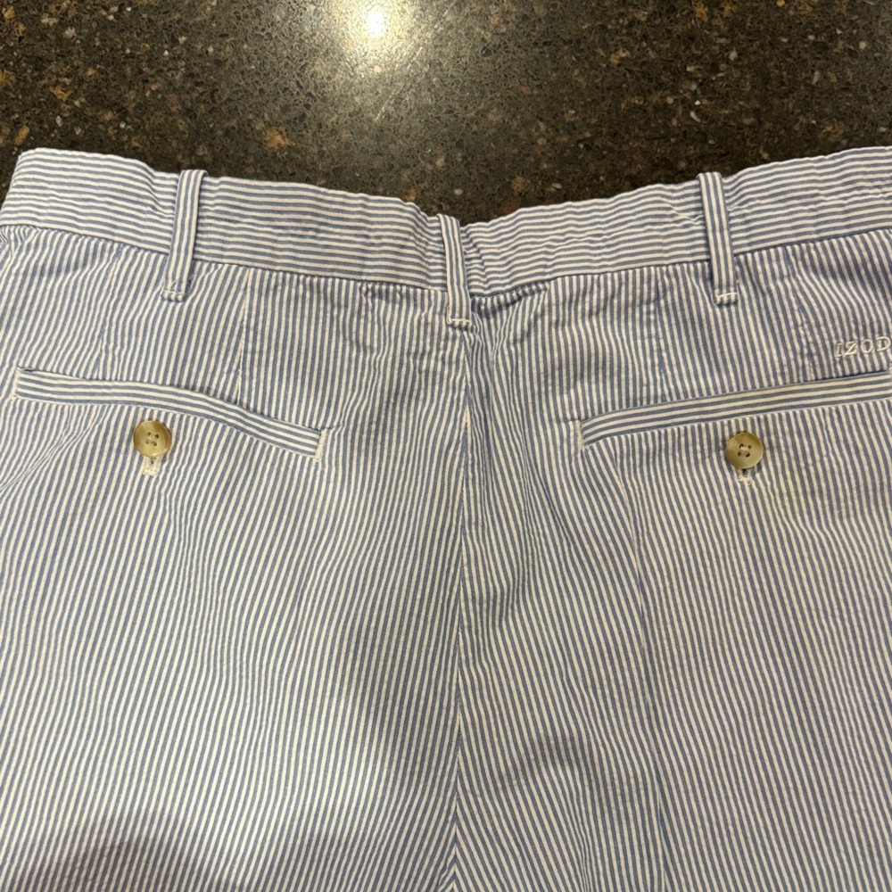 Izod Men's Blue and White Striped Shorts - Picture 5 of 7